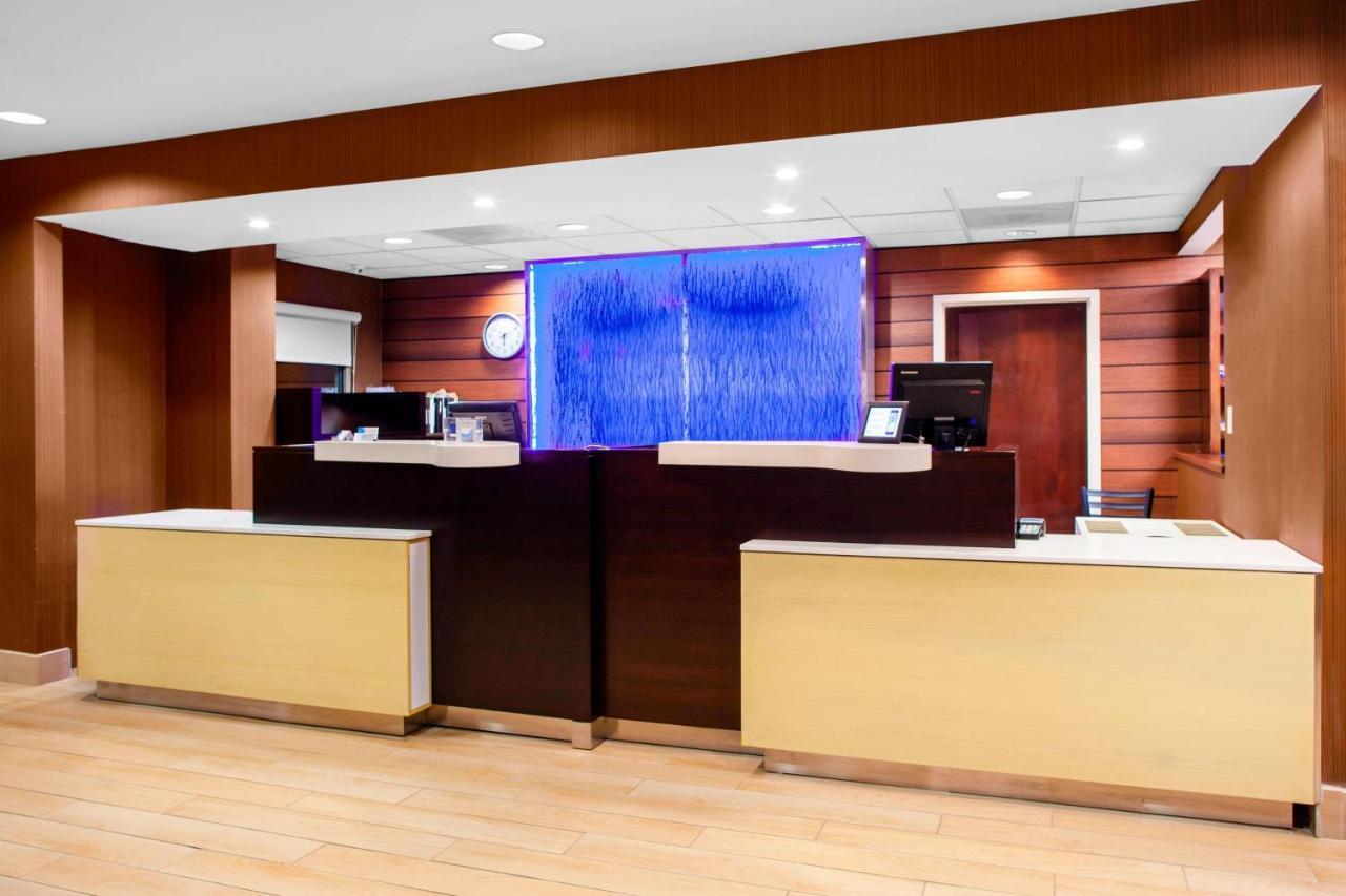 Fairfield Inn & Suites Мейкон Экстерьер фото