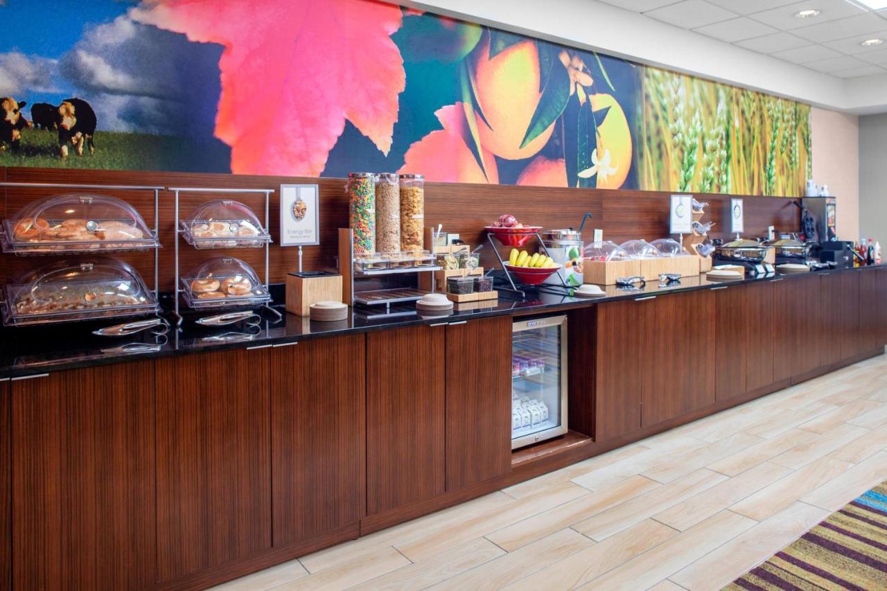 Fairfield Inn & Suites Мейкон Экстерьер фото
