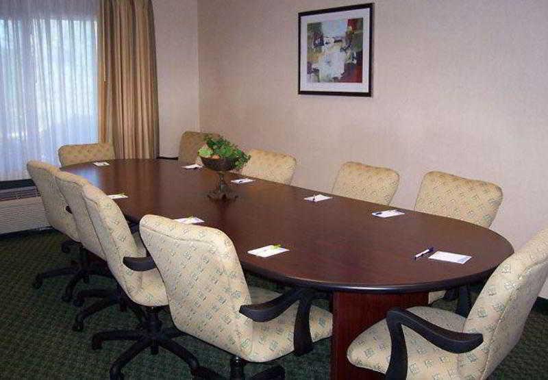 Fairfield Inn & Suites Мейкон Удобства фото